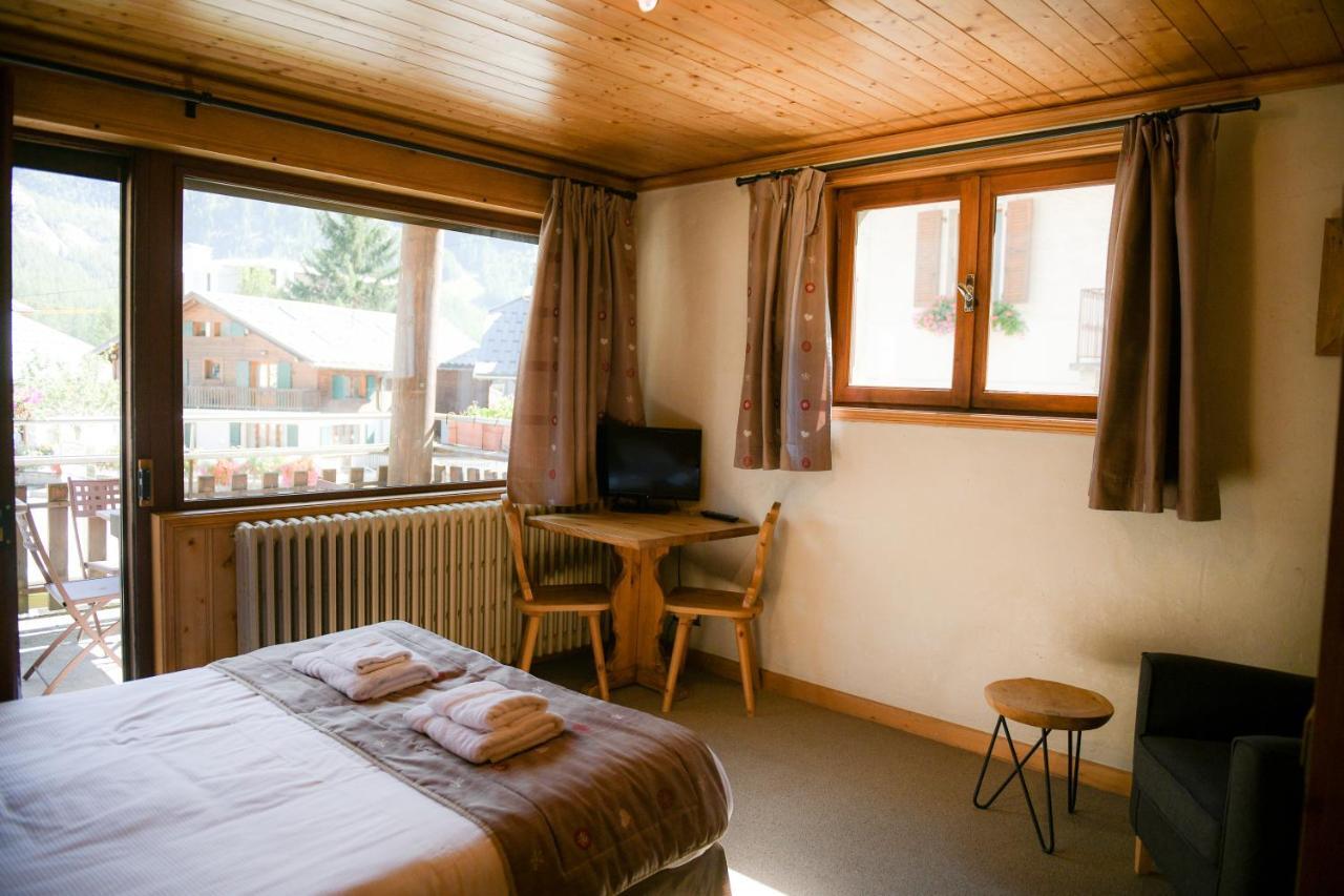 Le Dahu Hotell Chamonix Eksteriør bilde