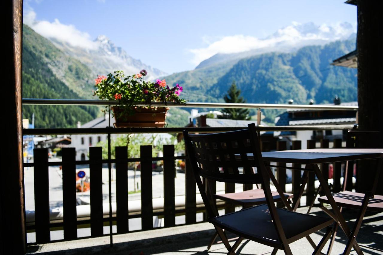 Le Dahu Hotell Chamonix Eksteriør bilde